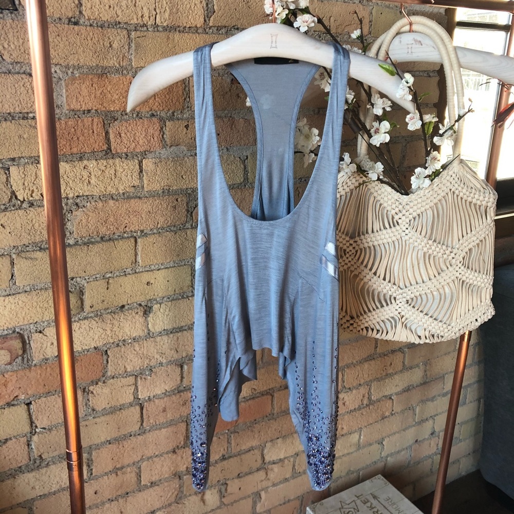 Jen Kao festival top